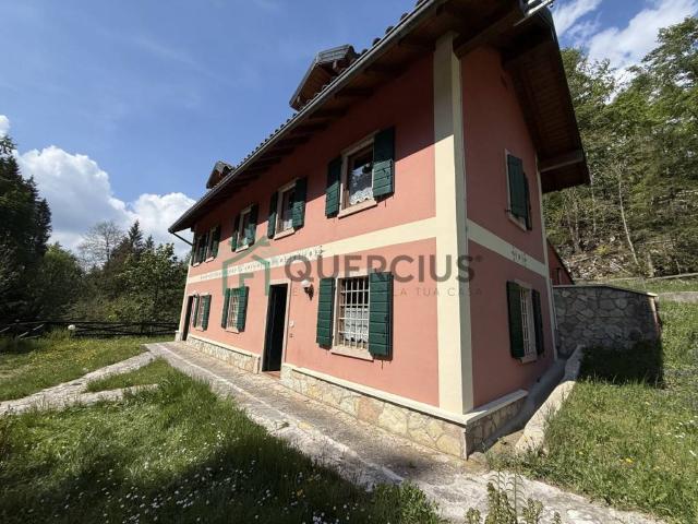 Villa in vendita a Roana VI