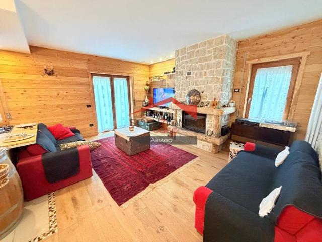 Villa in vendita a Roana VI
