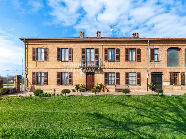 Villa in vendita a Roatto AT