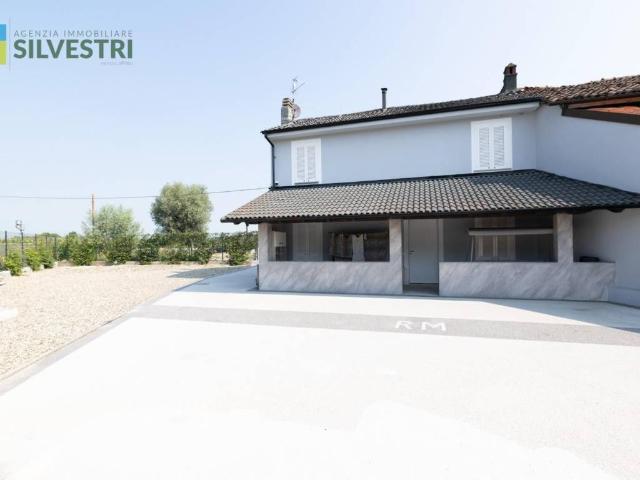 Villa in vendita a Robbio PV