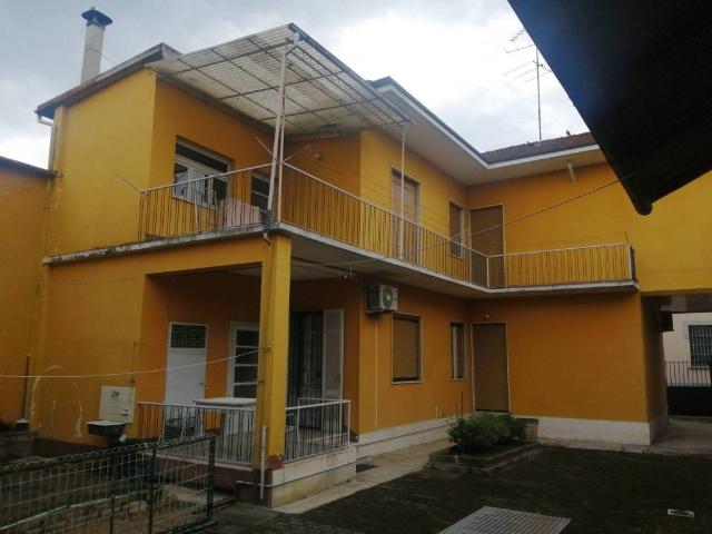 Villa in vendita a Robbio PV