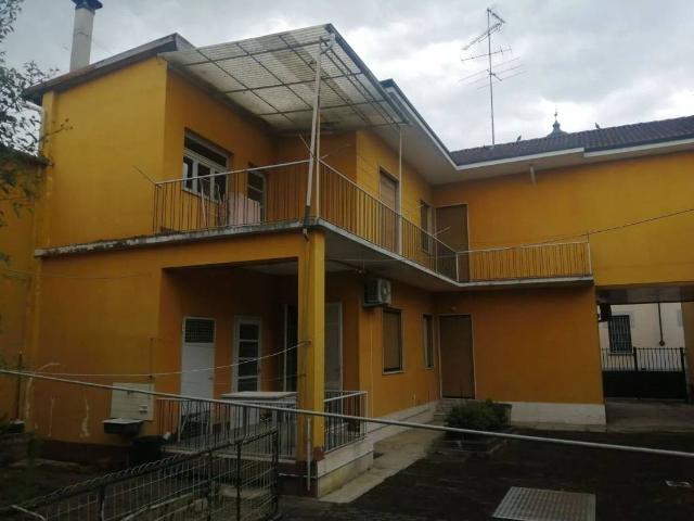 Villa in vendita a Robbio PV