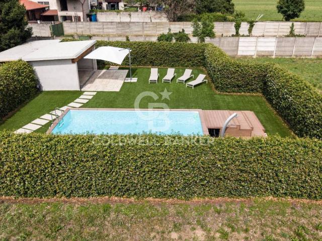 Villa in vendita a Robecchetto con Induno MI