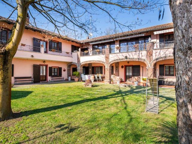 Villa in vendita a Robecchetto con Induno MI