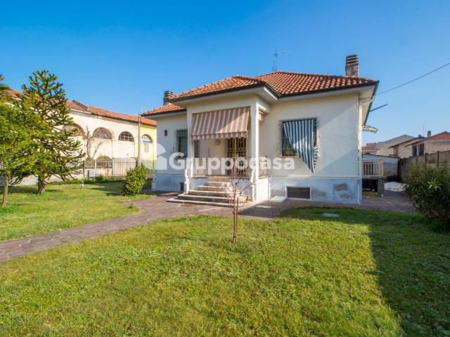 Villa in vendita a Robecchetto con Induno MI