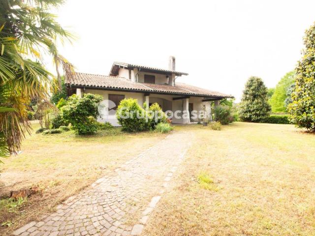 Villa in vendita a Robecchetto con Induno MI