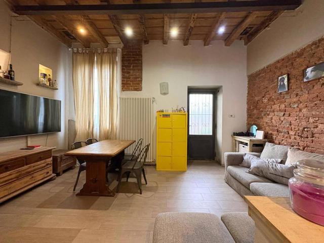 Villa in vendita a Robecco Sul Naviglio