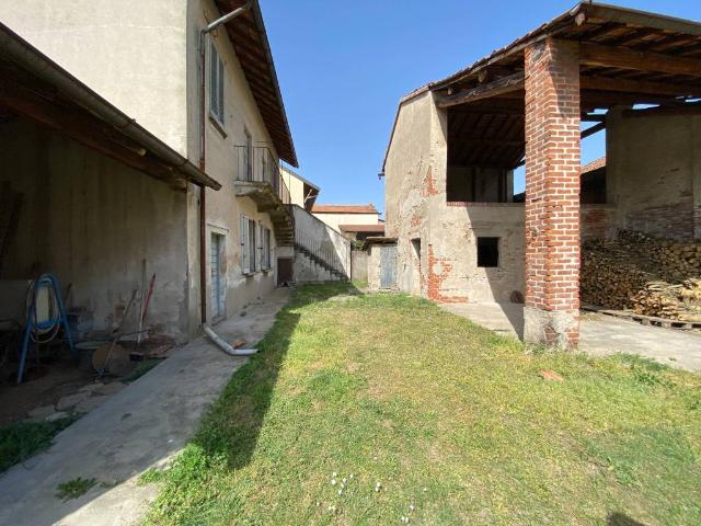 Villa in vendita a Robecco sul Naviglio MI