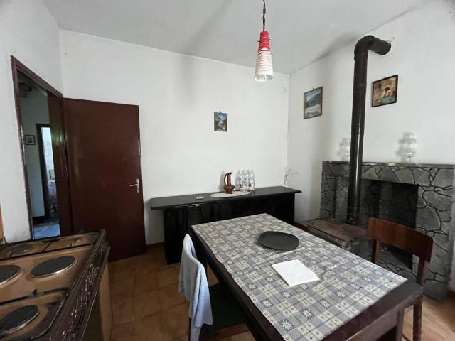 Villa in vendita a Roburent CN
