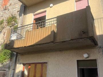 Villa in vendita a Roccavaldina ME