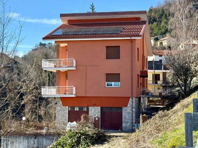 Villa in vendita a Roccavignale SV