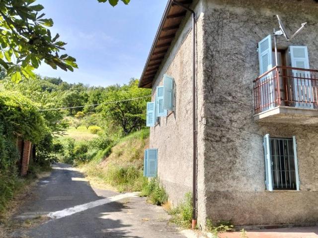 Villa in vendita a Rocca Grimalda AL