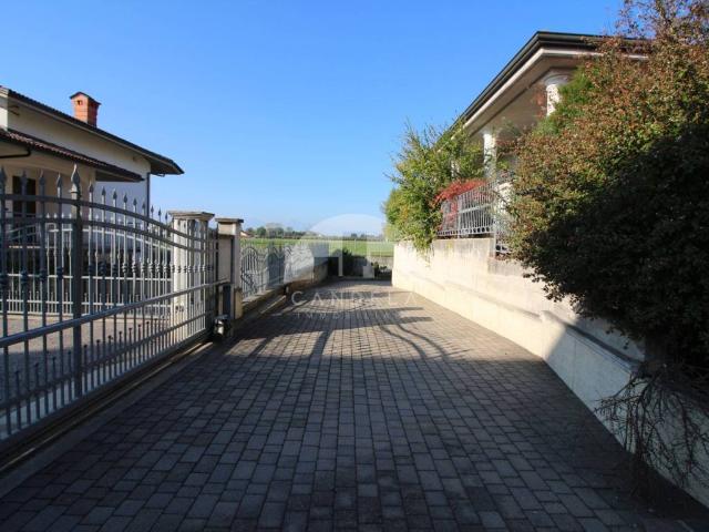 Villa in vendita a Rocca de' Baldi CN
