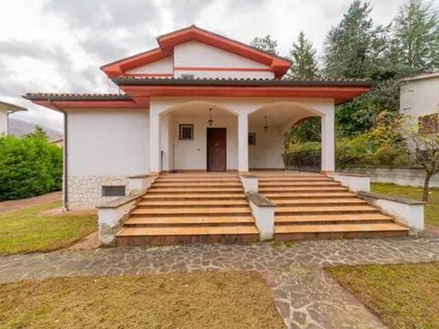 Villa in vendita a Rocca di Botte AQ
