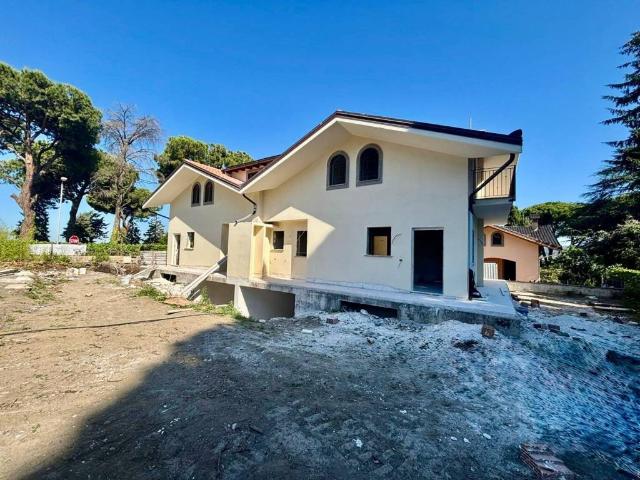 Villa in vendita a Rocca di Papa RM