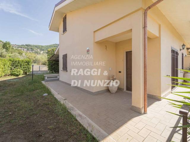 Villa in vendita a Rocca di Papa RM
