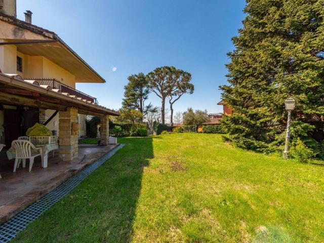 Villa in vendita a Rocca di Papa RM