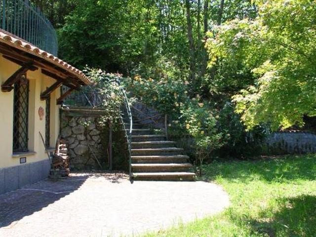 Villa in vendita a Rocca di Papa RM