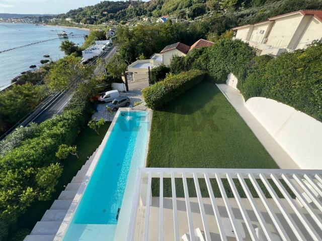 Villa in vendita a Rocca San Giovanni
