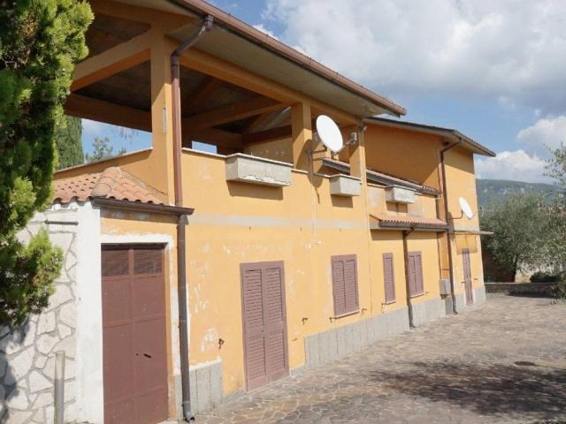 Villa in vendita a Rocca Sinibalda RI