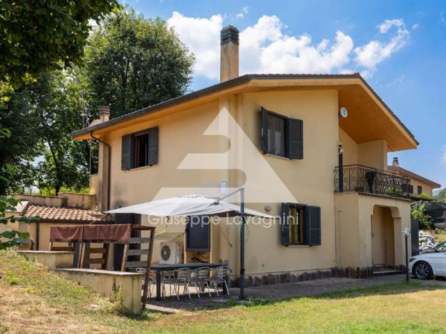 Villa in vendita a Rocca Priora RM