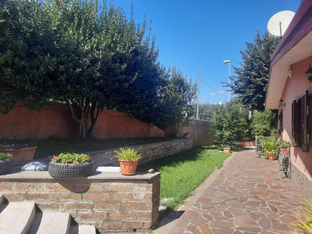 Villa in vendita a Rocca Priora RM