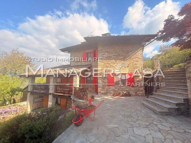 Villa in vendita a Roccabruna CN