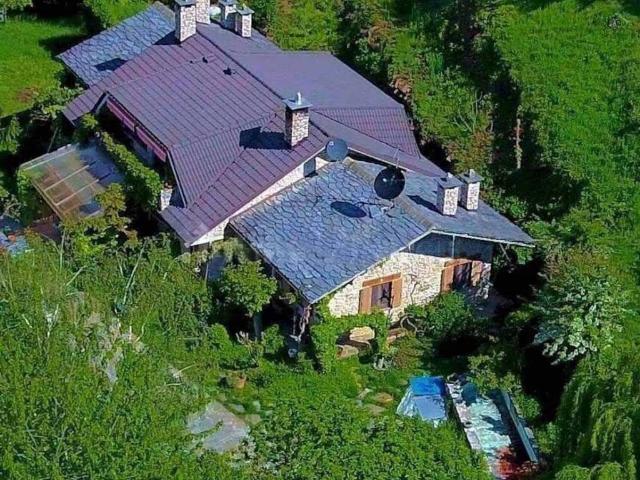 Villa in vendita a Roccabruna CN