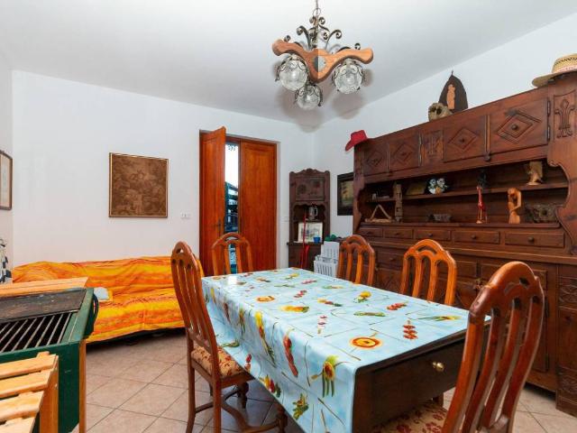 Villa in vendita a Roccabruna CN