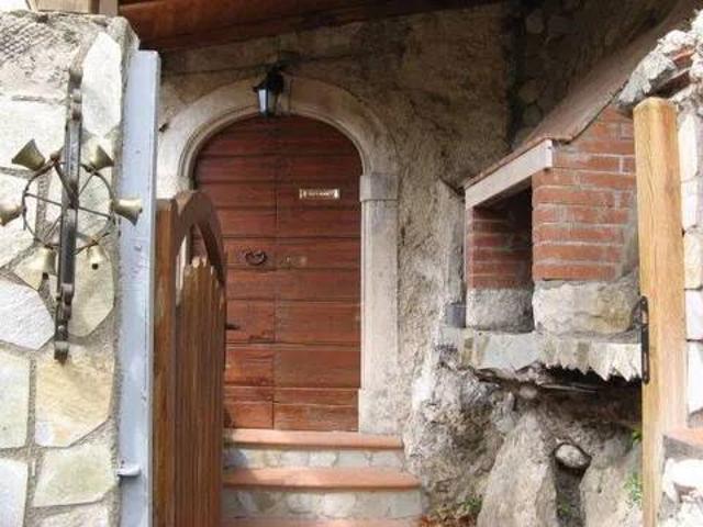 Villa in vendita a Roccacasale AQ