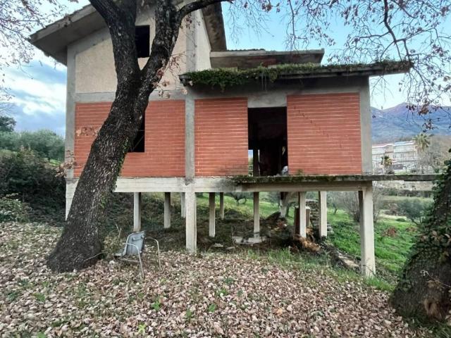 Villa in vendita a Roccagorga LT
