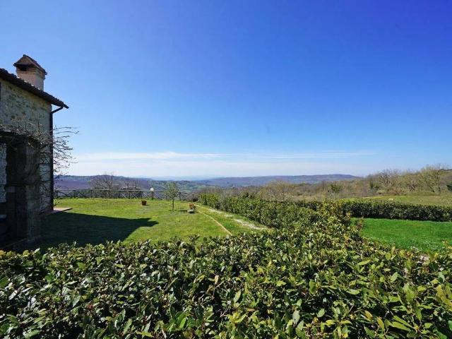 Villa in vendita a Roccalbegna GR