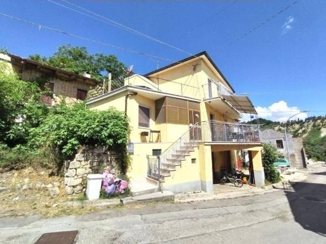 Villa in vendita a Roccamontepiano CH