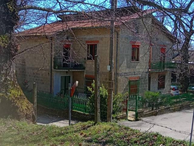Villa in vendita a Roccamonfina CE