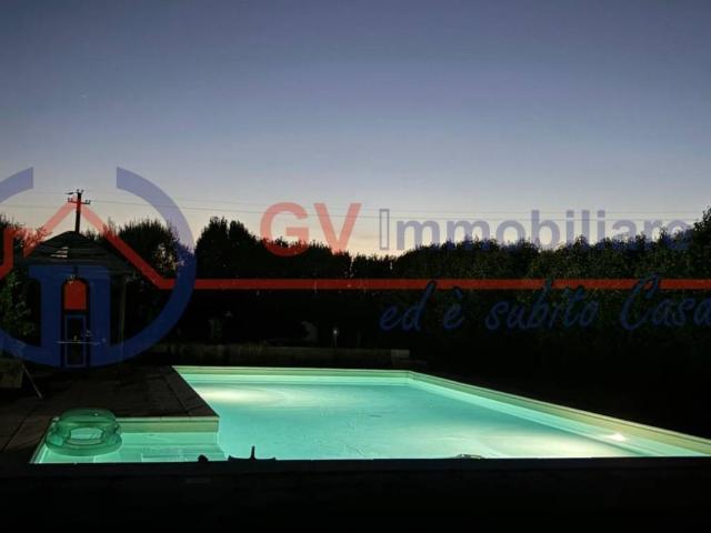 Villa in vendita a Roccastrada GR