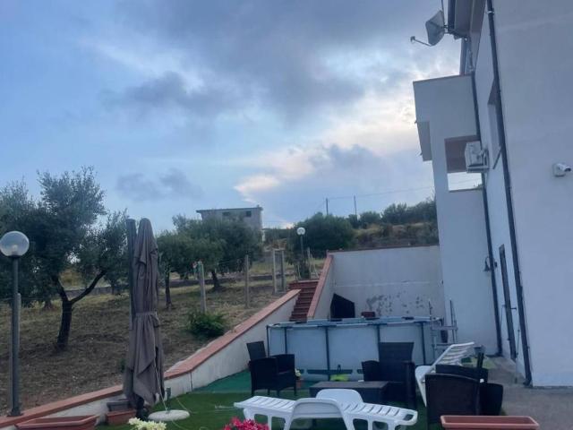Villa in vendita a Roccella Ionica RC