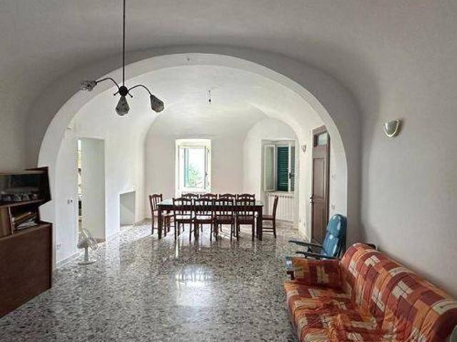 Villa in vendita a Rocchetta a Volturno IS