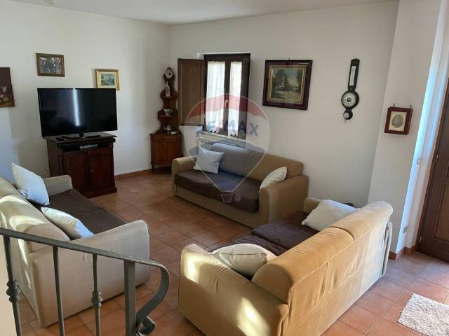 Villa in vendita a Rocchetta a Volturno IS