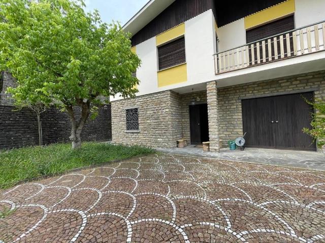 Villa in vendita a Rocchetta Belbo CN