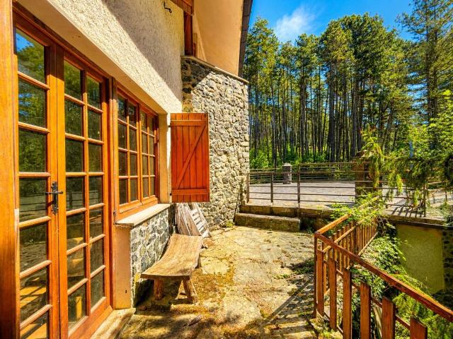 Villa in vendita a Rocchetta di Vara SP