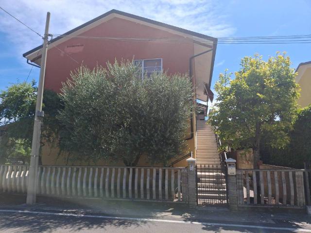 Villa in vendita a Rodigo MN