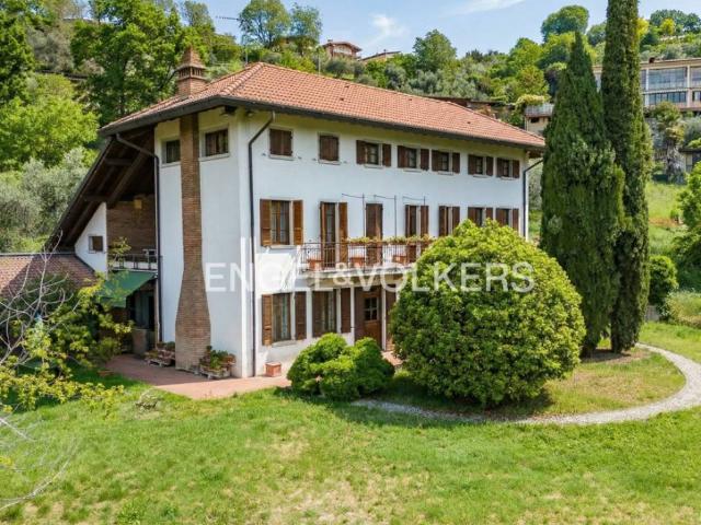Villa in vendita a Roè Volciano BS