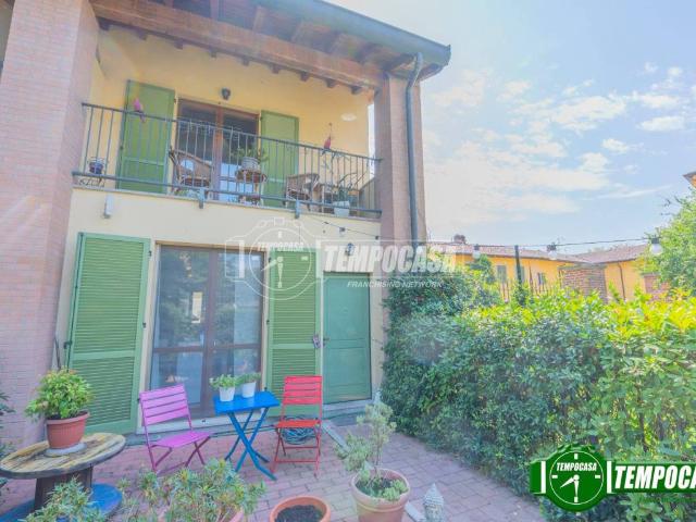 Villa in vendita a Rognano PV