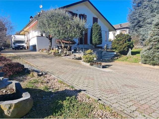 Villa in vendita a Roletto TO