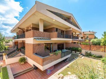 Villa in vendita a Roma
