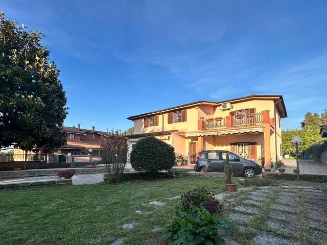Villa in vendita a Roma
