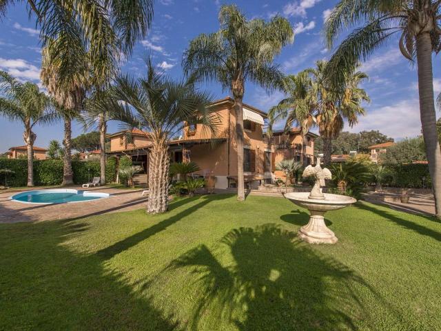 Villa in vendita a Roma