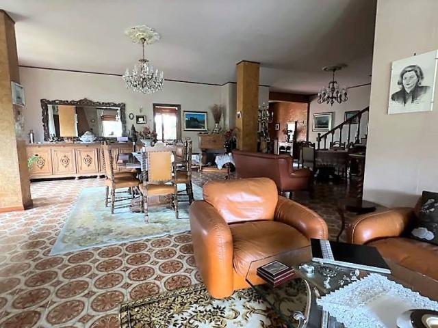 Villa in vendita a Roma RM