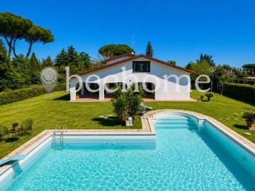 Villa in vendita a Roma RM
