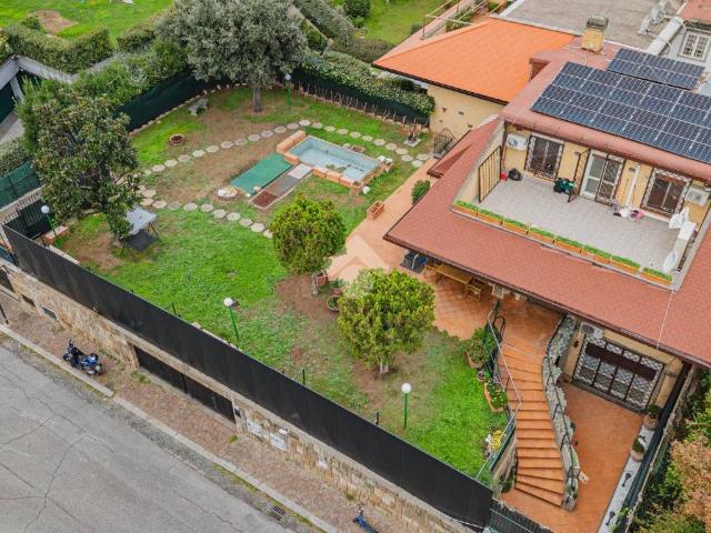 Villa in vendita a Roma RM
